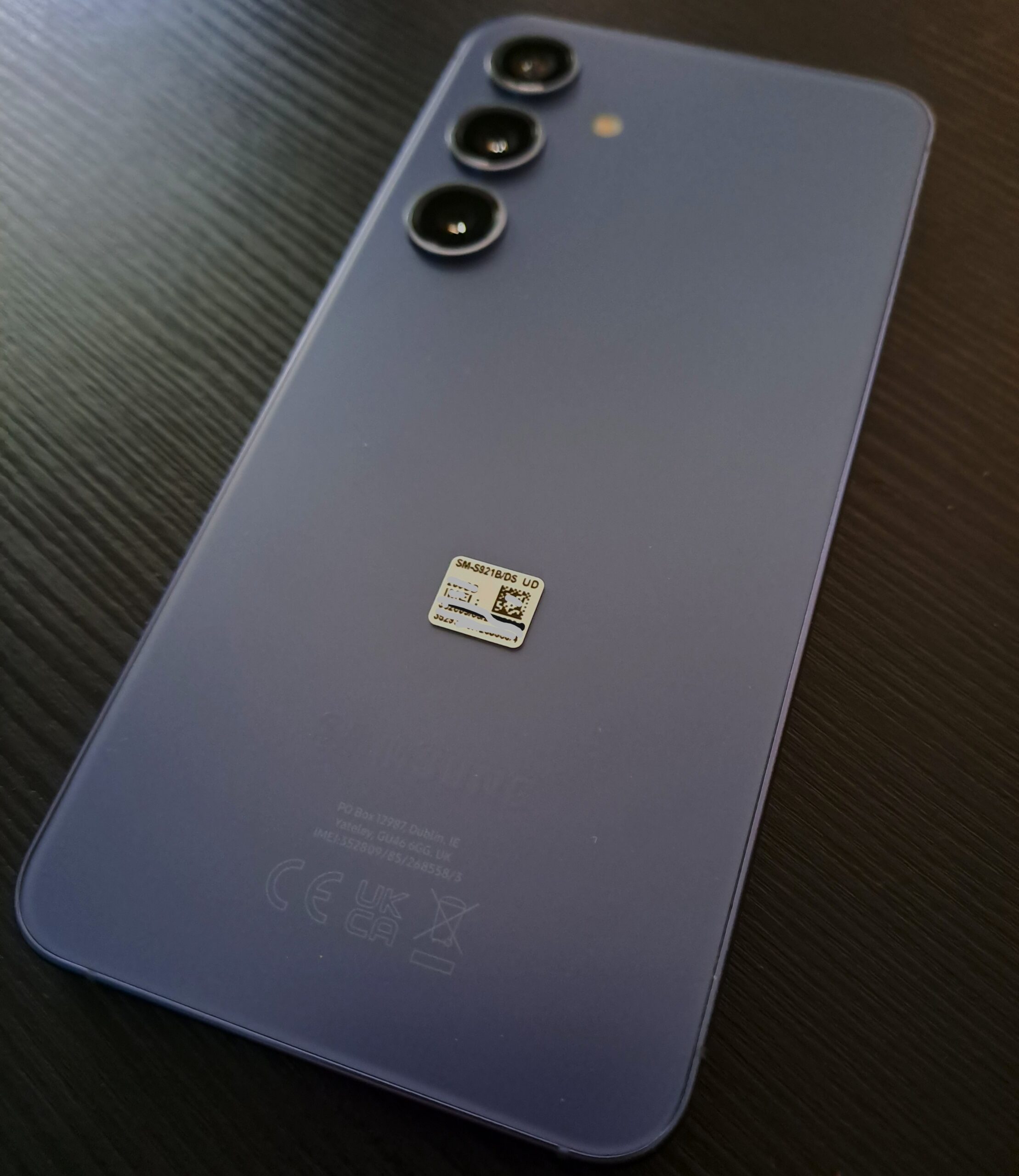 Foto des S24 in violett